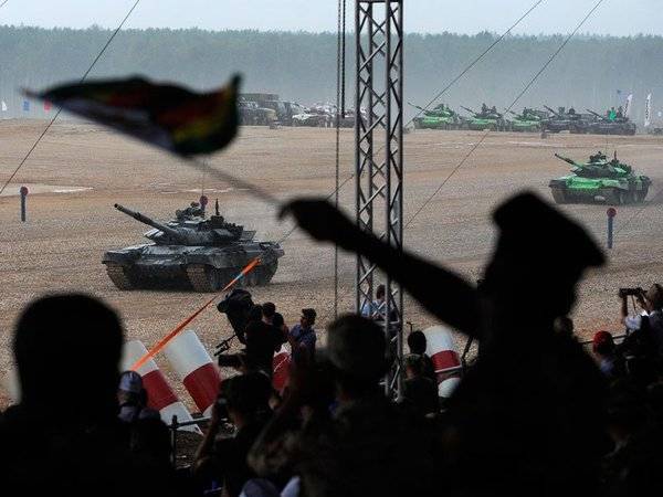 Команда России установила рекорд по скорости в танковом биатлоне