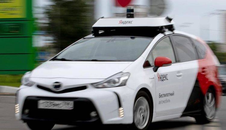 Эксперт назвал сроки внедрения беспилотных авто в Москве