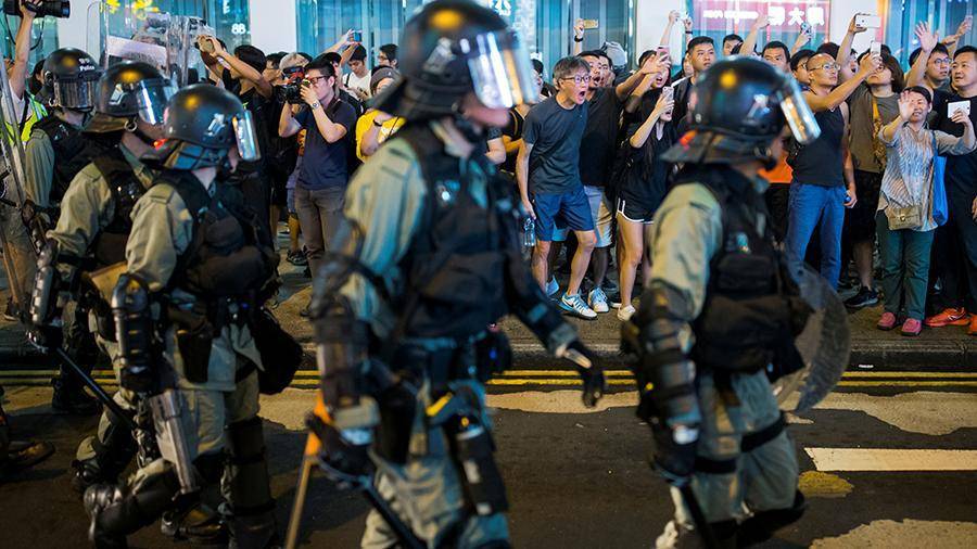 Трамп назвал насилие в Гонконге помехой для торговой сделки с Китаем