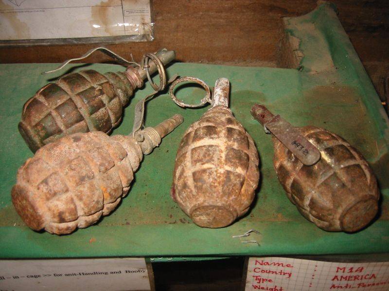 Ручные гранаты нашли в заброшенном военном арсенале в Самарской области