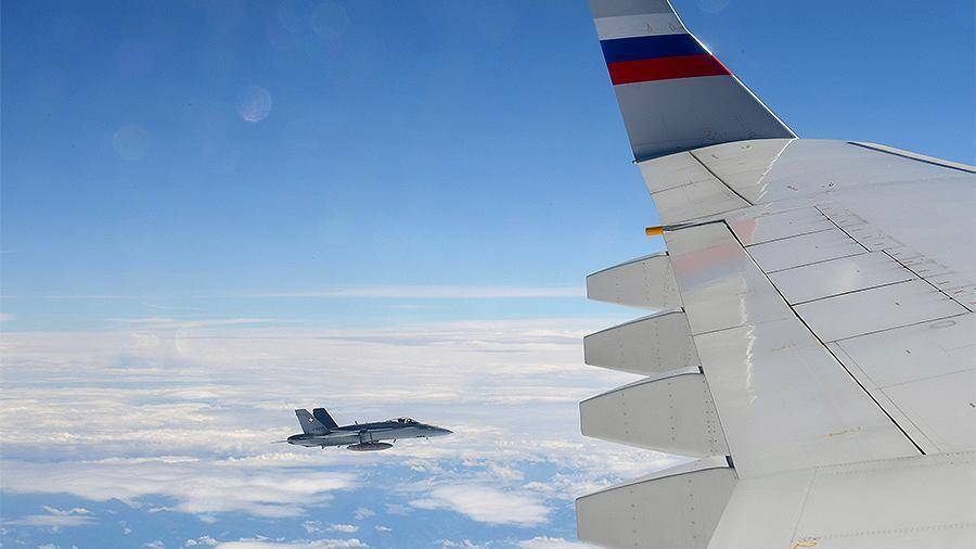 Швейцарские ВВС назвали «рутинной процедурой» сопровождение самолета России