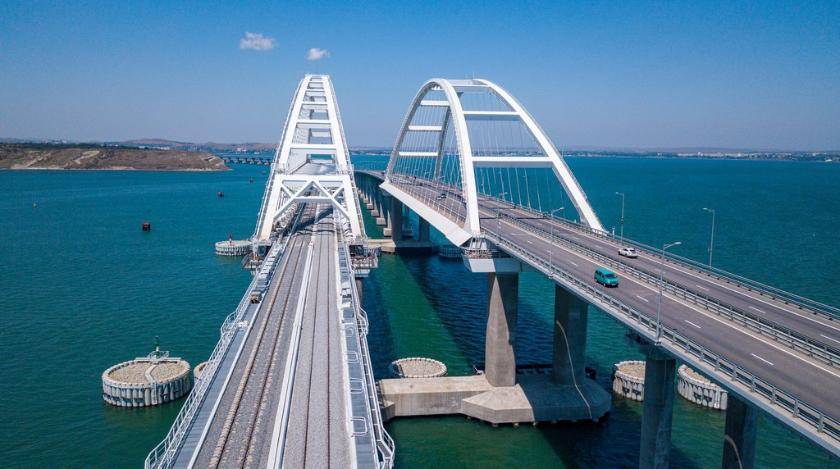 Крымский мост обвиняют в экологической катастрофе