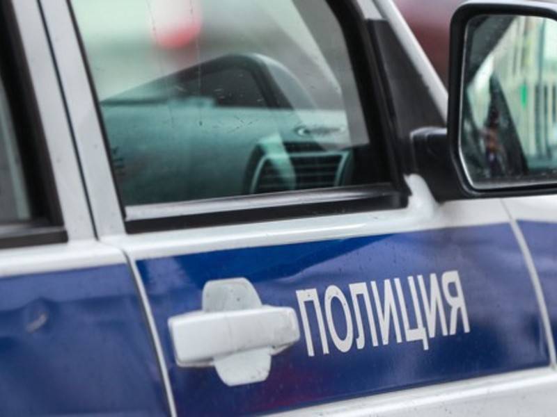 Мужчина зарезал полицейского в Сургуте