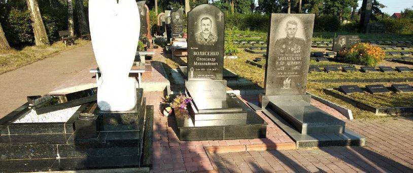 На Житомирщине раскурочили могилы погибших в Донбассе карателей