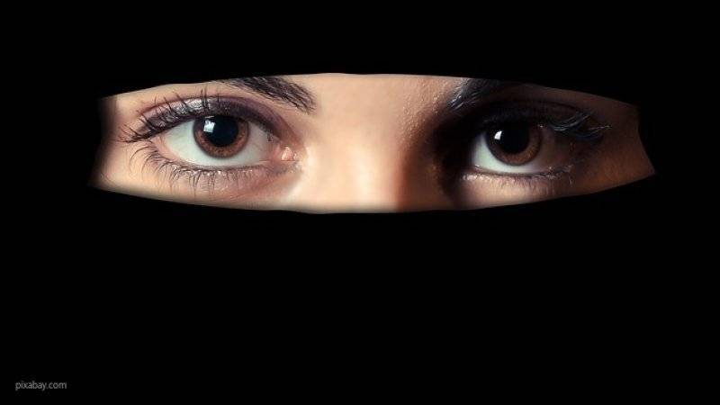 Женщины в Саудовской Аравии получили право на самостоятельное путешествие