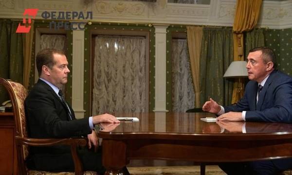 Дмитрий Медведев пообещал уговорить «Аэрофлот» вернуться на Сахалин | Сахалинская область | ФедералПресс