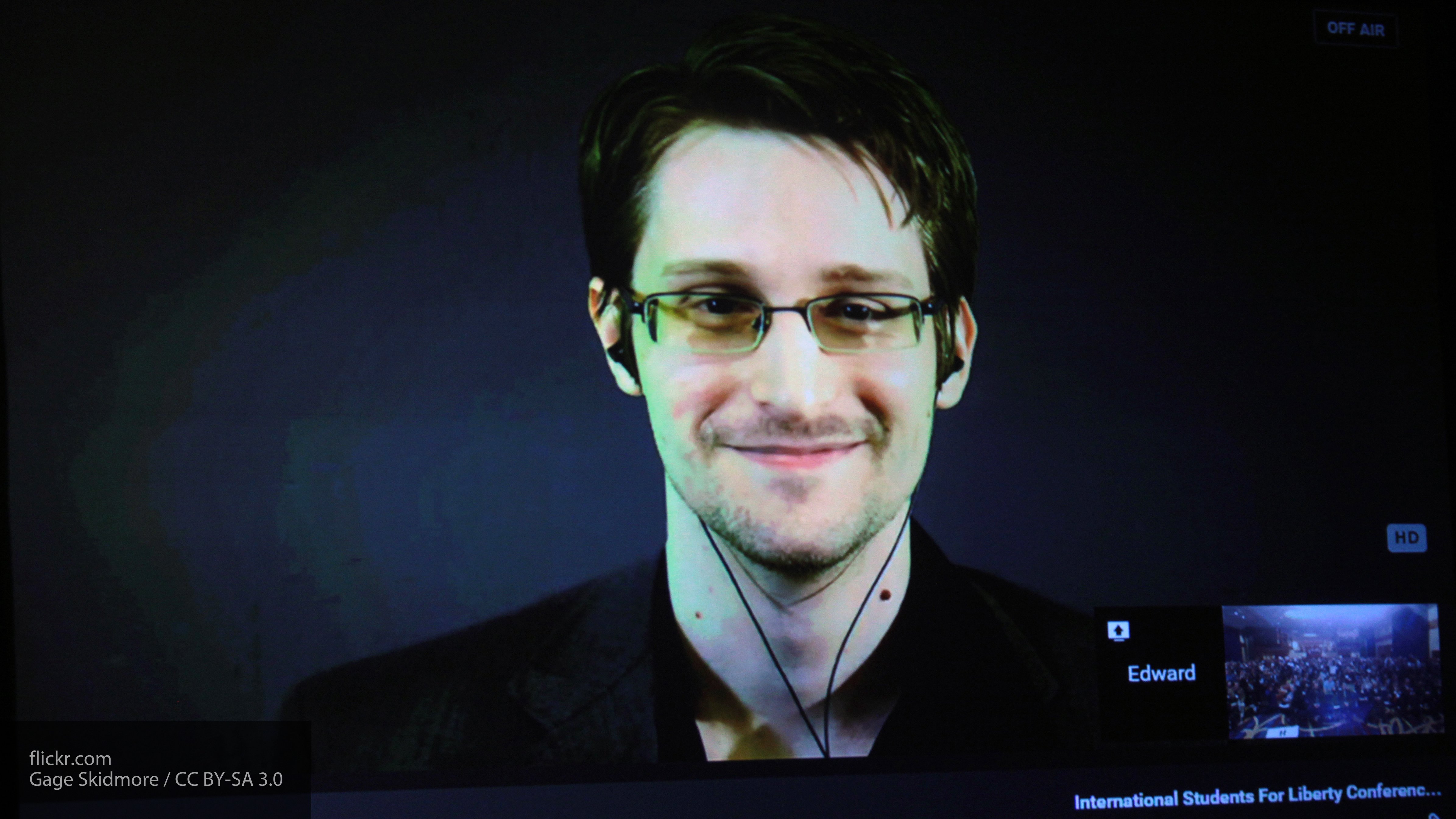 Мемуары Сноудена появятся на прилавках в середине сентября