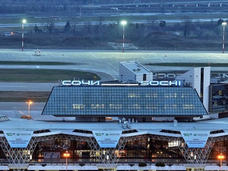 Аэропорт Сочи опроверг массовые увольнения сотрудников