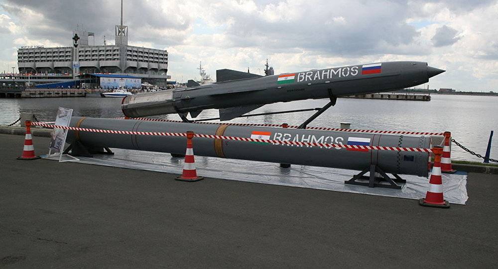 Таиланд станет первым импортером российско-индийской ракеты «BrahMos»