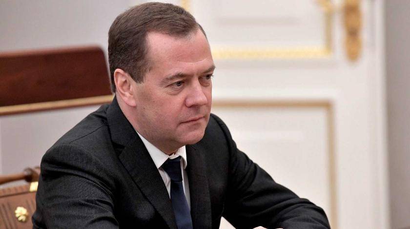 Японцы пообещали ответить на поездку Медведева на Курилы