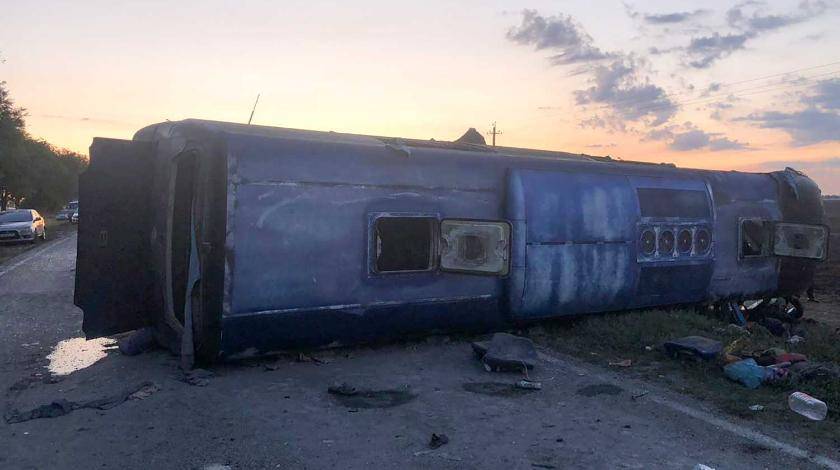 В Ставрополье автобус врезался на скорости в грузовик