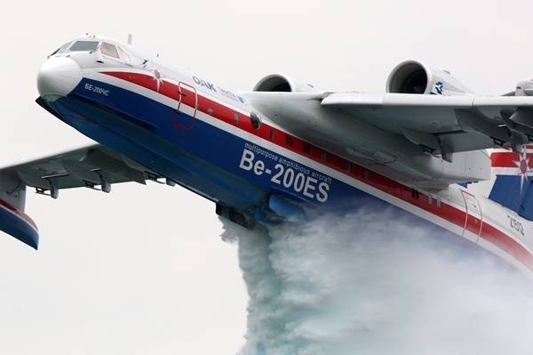 В Якутии сломался тушивший лесные пожары самолёт-амфибия Бе-200