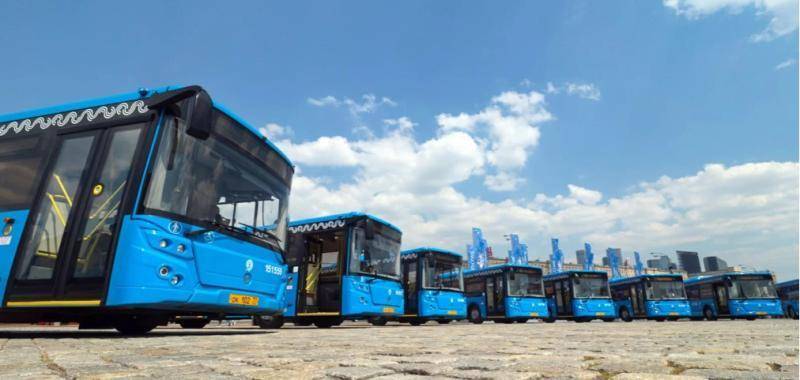 Более 50 автобусов будет работать в районе закрытых станций Филевской линии
