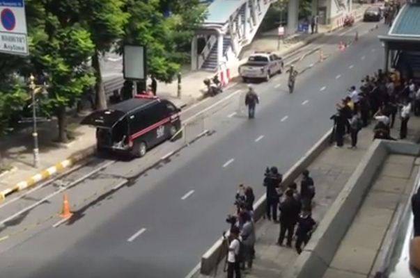 В сети появились кадры с места взрыва в Банкоке