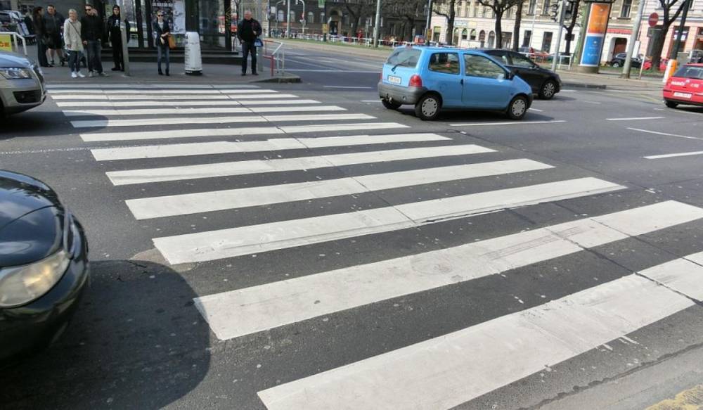 На Богатырском проспекте к концу 2019 года появятся светофор и пешеходный переход