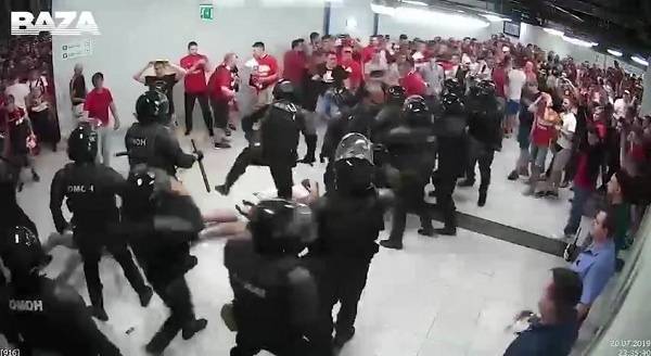 В «Спартаке» прокомментировали видео с избиением фанатов клуба сотрудниками ОМОНа
