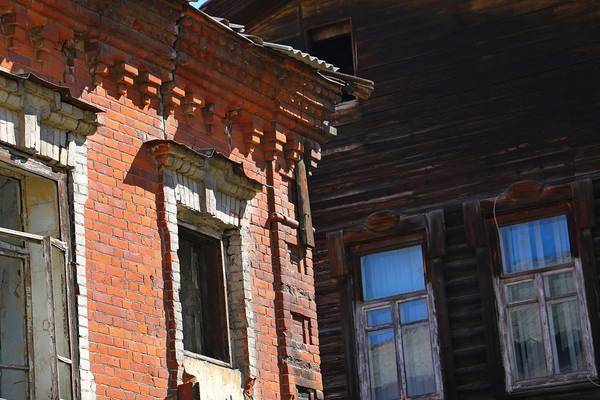 При исполнении программы переселения из ветхого жилья в Туве «потерялось» 600 млн рублей