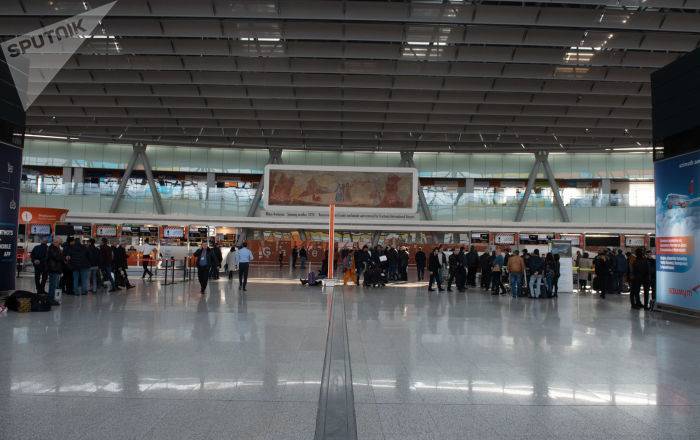 В аэропорту "Звартноц" установили терминалы самостоятельной регистрации пассажиров