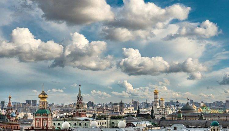 Синоптики рассказали о вероятности потепления до 26 градусов в Москве