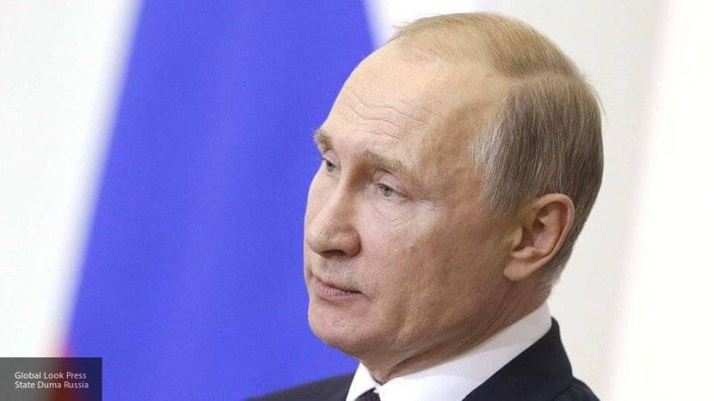 Путин подписал закон об изменении ставки НДС на пальмовое масло, ягоды и фрукты
