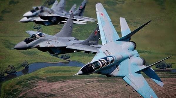 Воздушную разведку у российских границ вели 39 летательных аппаратов за неделю