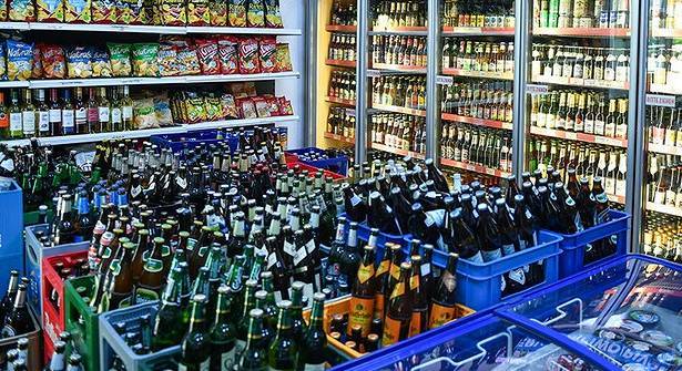 Введение запрета на продажу алкоголя в жилых домах предложил эксперт