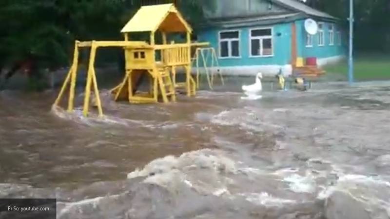 Штормовое предупреждение объявлено в Приморье из-за надвигающихся дождей