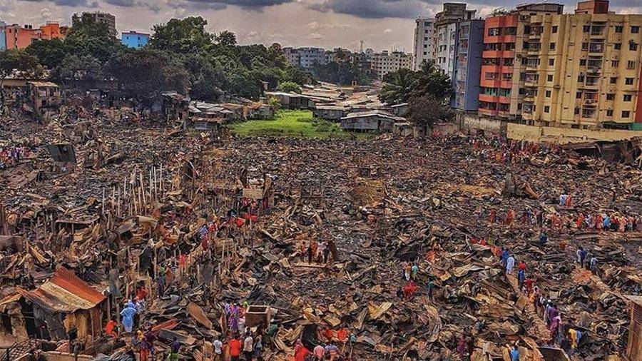 Пожар уничтожил 15 тыс. домов в столице Бангладеш