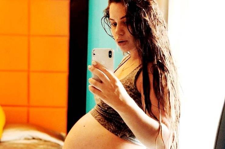 «Возможно, двойня»: беременная звезда «Дома-2» показала обнаженный живот — Информационное Агентство "365 дней"