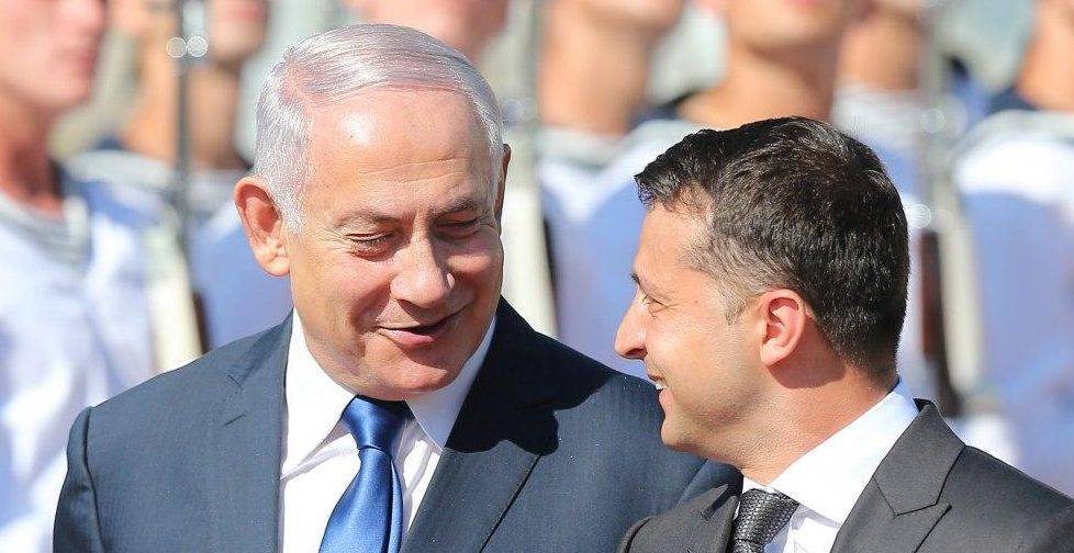 Нетаньягу приветствовали приветствием которое использовали участники уничтожения евреев в Бабьем Яру