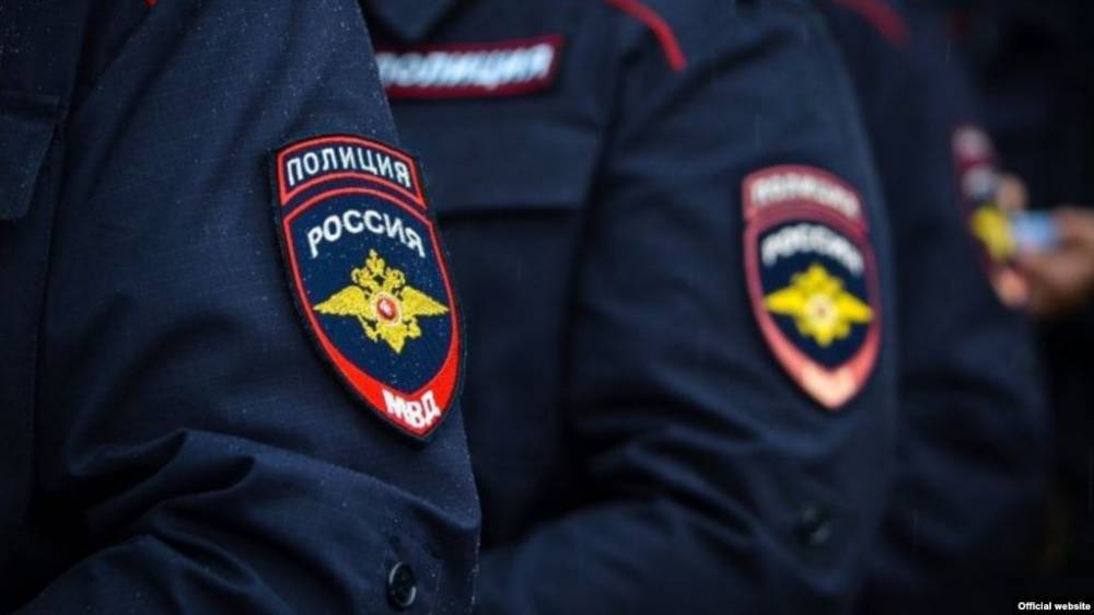СК отказался заводить дело о нападении полицейского на кандидата в депутаты в Петербурге