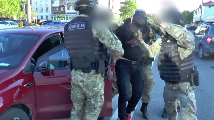 Полицейские после перестрелки задержали банду грабителей в Татарстане