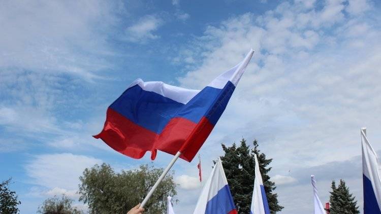 Участники фестиваля «Таврида - АРТ» отметят 350-летие российского флага
