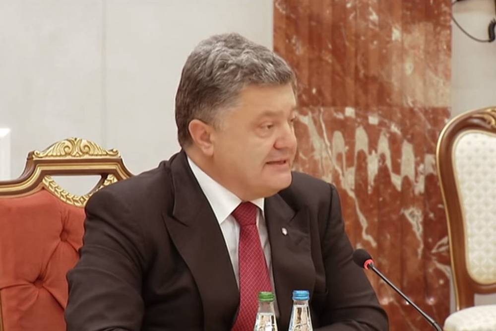 Суд Украины постановил возбудить уголовное дело против Порошенко и Климкина - МК