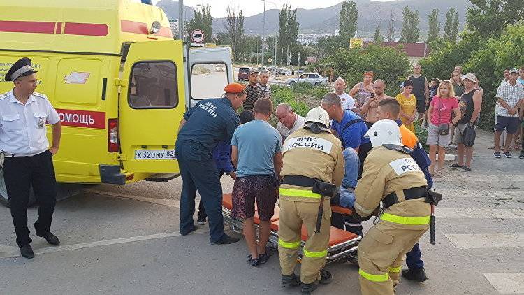 Пять взрослых и ребенок пострадали в ДТП на севере Крыма