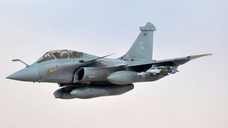 Индии в конце сентября передадут первую партию французских истребителей Rafale