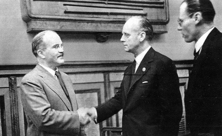 Junge Welt: подписание пакта о ненападении —  тактический шаг советского руководства