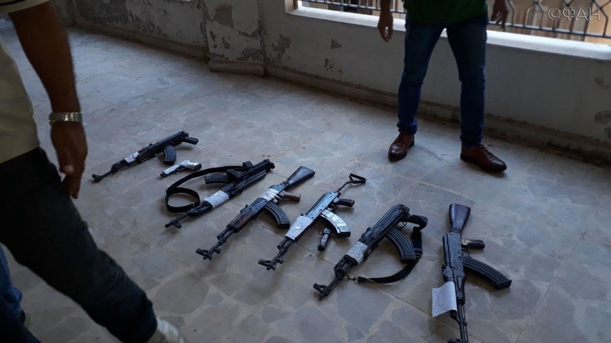 Бывшие боевики урегулировали статус в сирийской провинции Хомс