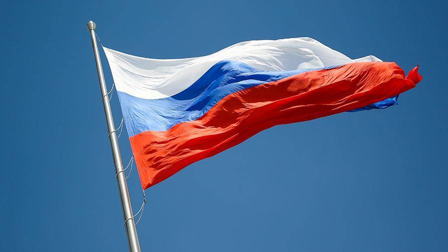 Twitter удалил оскорбительное изображение флага России
