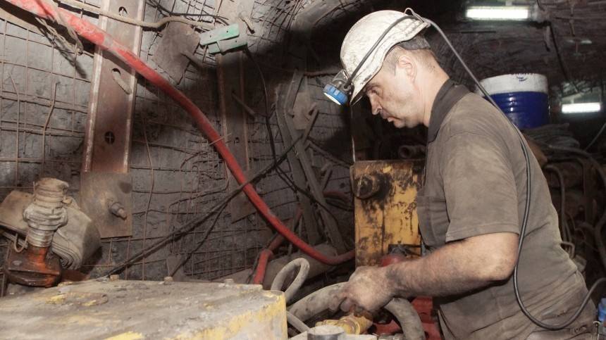 Видео: Путин призвал усилить меры безопасности на шахтах