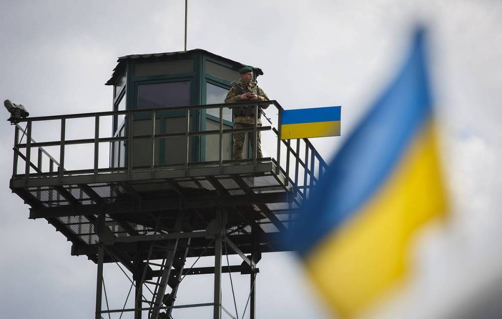 Трое россиян проходят на Украине юридическую процедуру оформления обмена