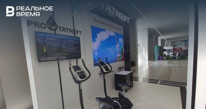 «Татнефть» на стенде WorldSkills Kazan предложила посетителям качать виртуальную нефть