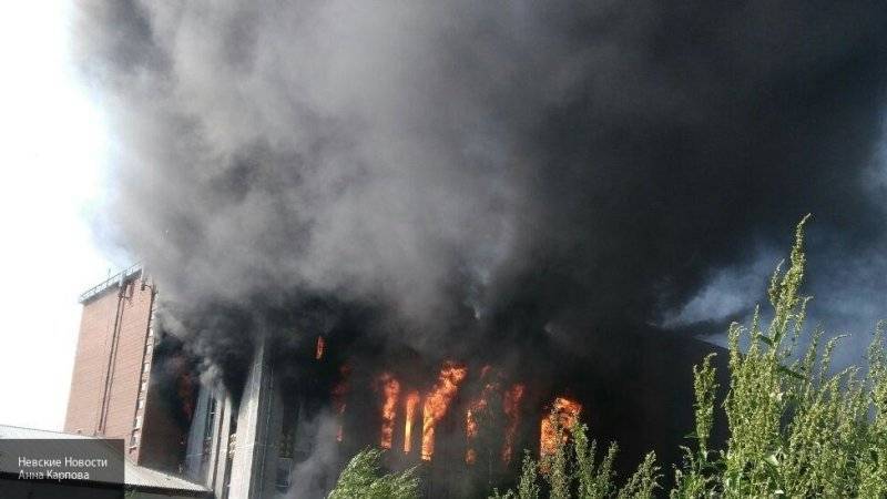 Пожар на Складской улице в Петербурге локализован