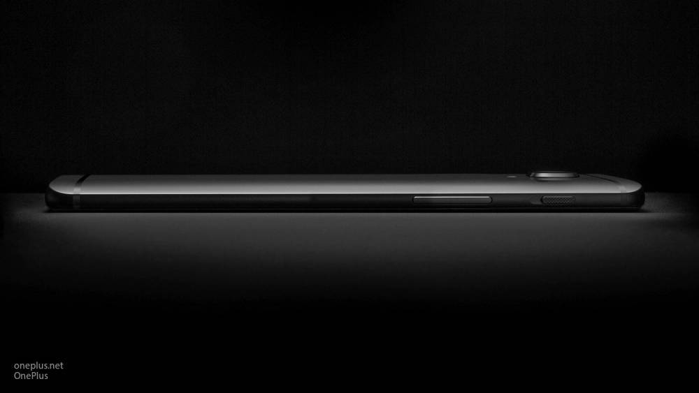 В Сети появились первые фото флагманского смартфона OnePlus 7T