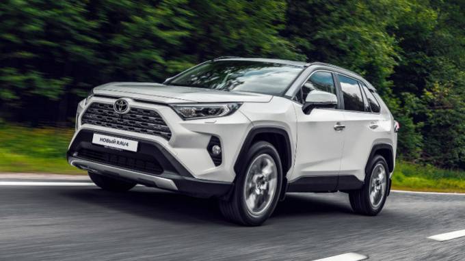 В октябре петербургский завод Toyota начнет выпускать новый RAV4