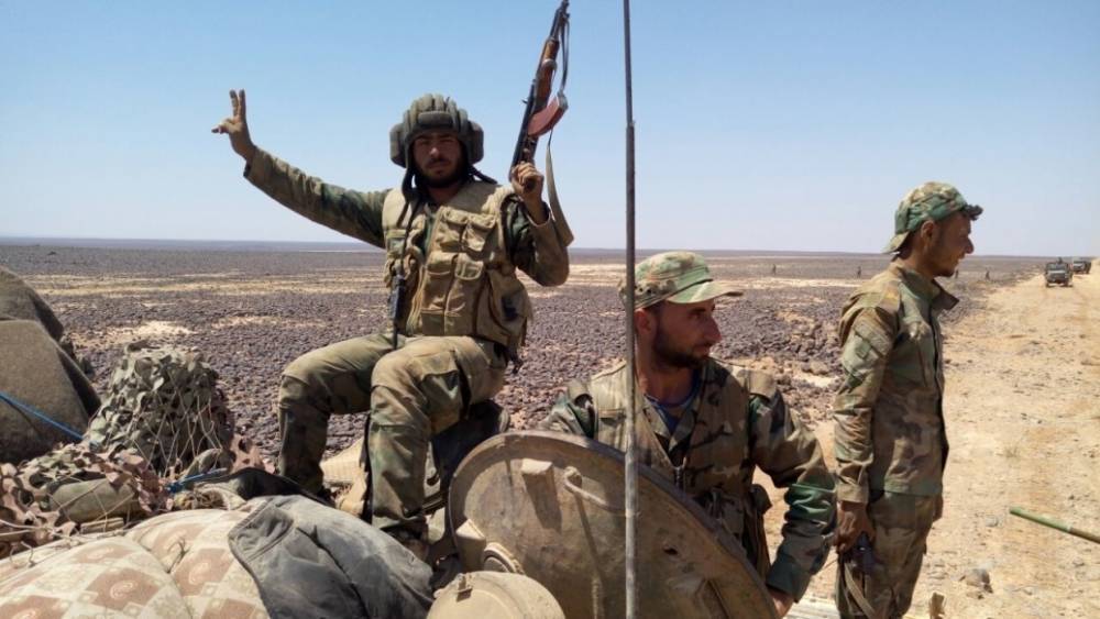 Сирия новости 22 августа 22.30: армия выбивает ХТШ из Хамы, турецкий конвой подкрепления для боевиков направлен в Идлиб