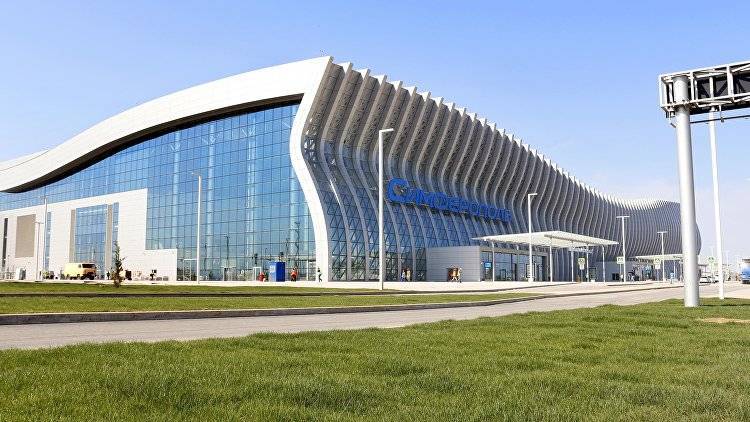 Туристический исход: аэропорт Симферополя готовится к самому "улетному" дню