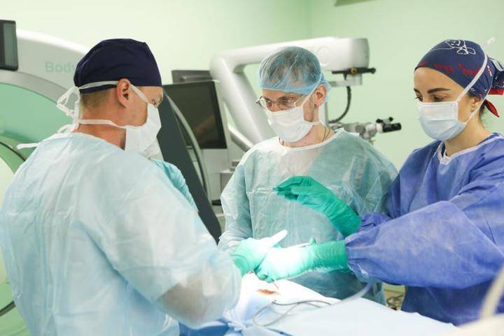 Московские хирурги удалили пациентке опухоль весом 25 килограммов