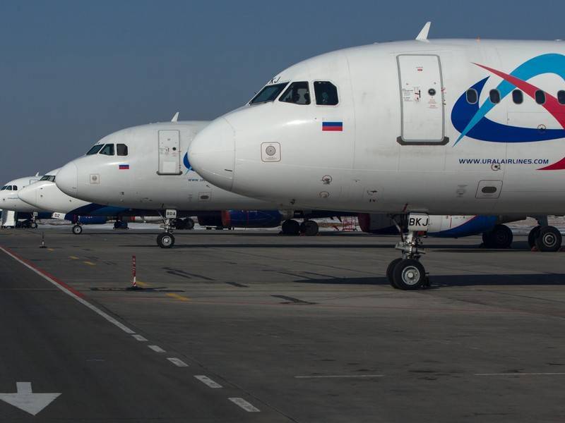Второй за день самолет «Уральских авиалиний» совершил экстренную посадку