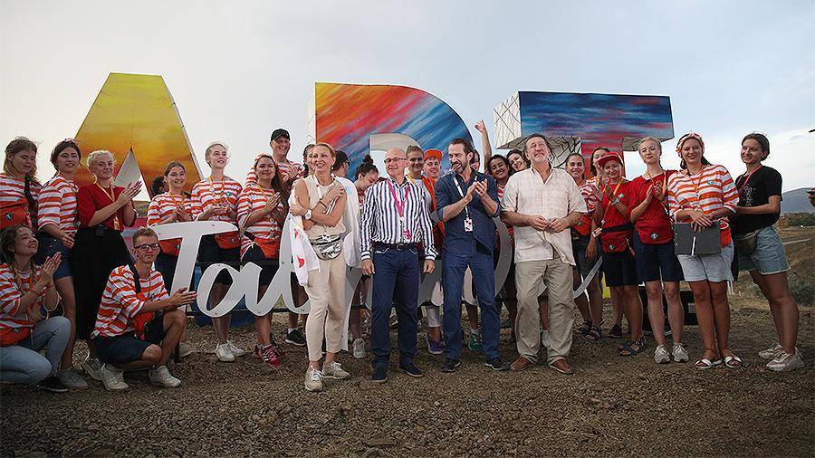 Кириенко призвал сохранить «Таврида-Арт» кросс-культурным фестивалем